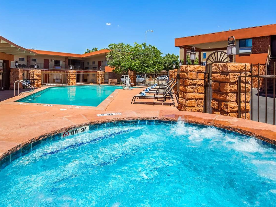 Best Western Red Hills主图