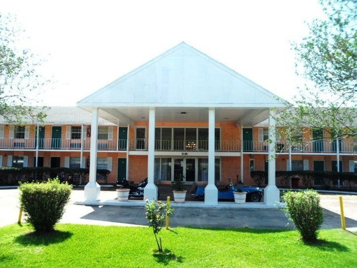 Red Carpet Inn Houma