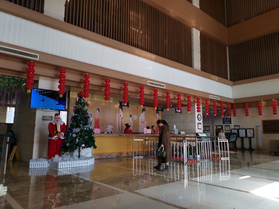 灰汤华天城温泉度假酒店-官方