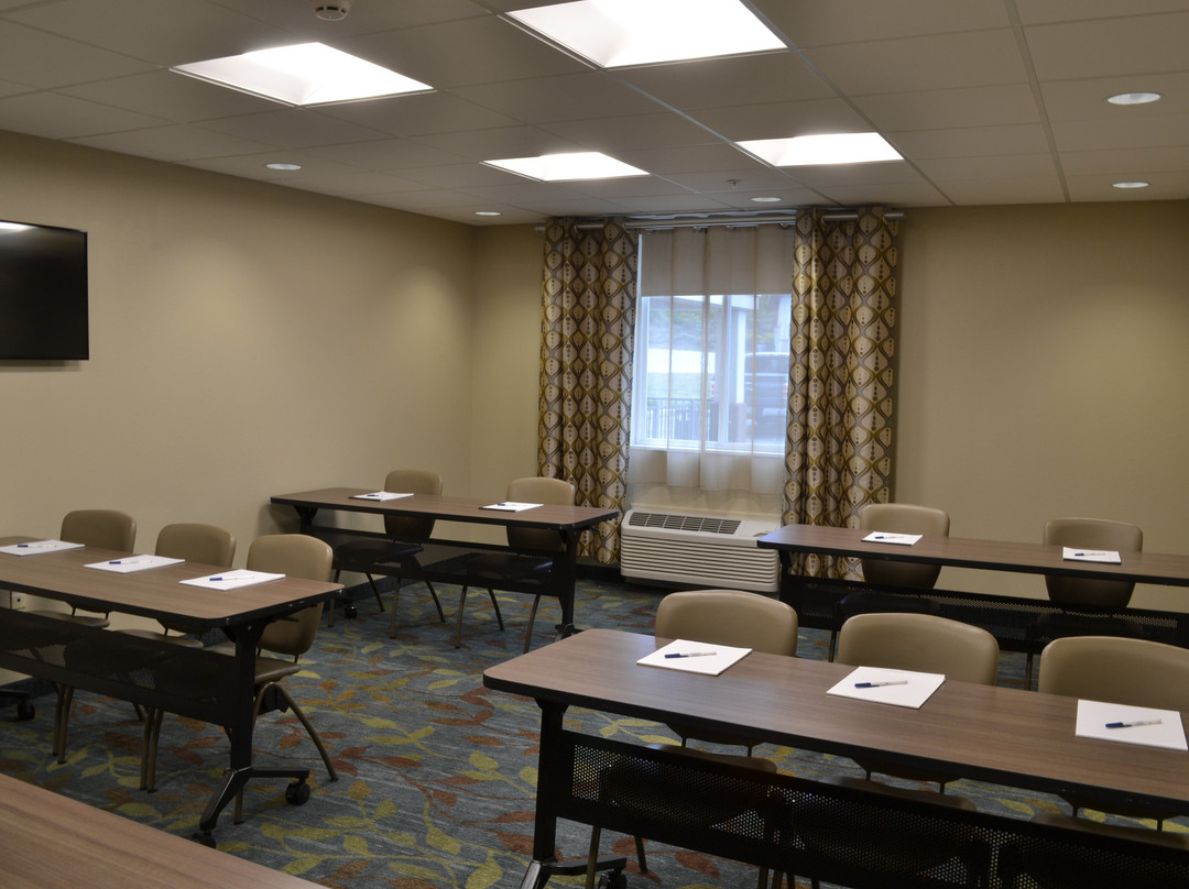Candlewood Suites St. Clairsville-Wheeling Area by IHG主图
