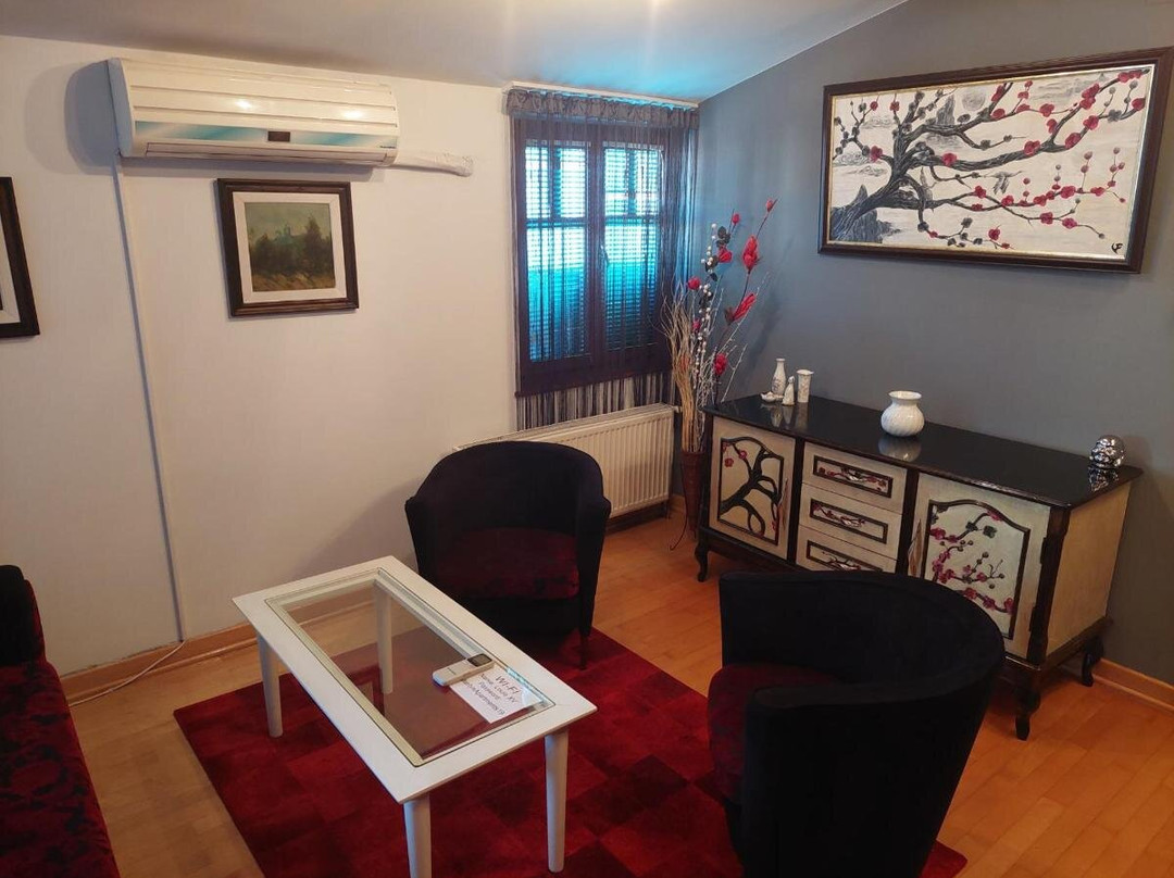 Marilyn Apartments主图