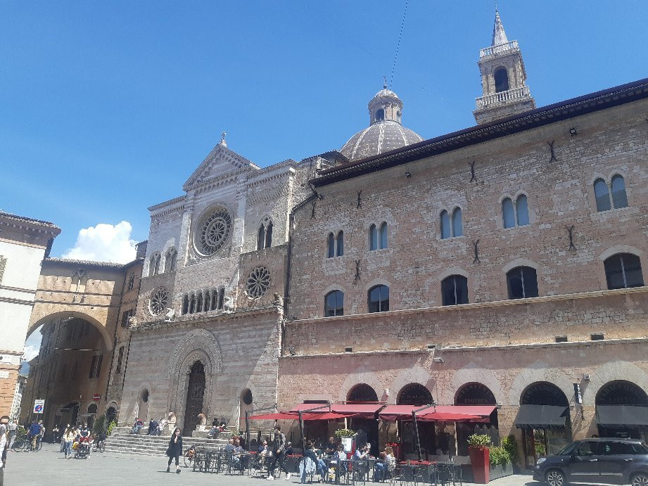 Corso Camillo Benso Conte di Cavour-福利尼奥必去景点
