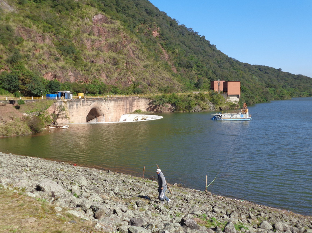 El Cadilla Dam景点图片