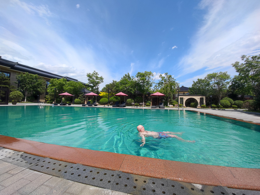 Dongfang Hot Spring Hotel