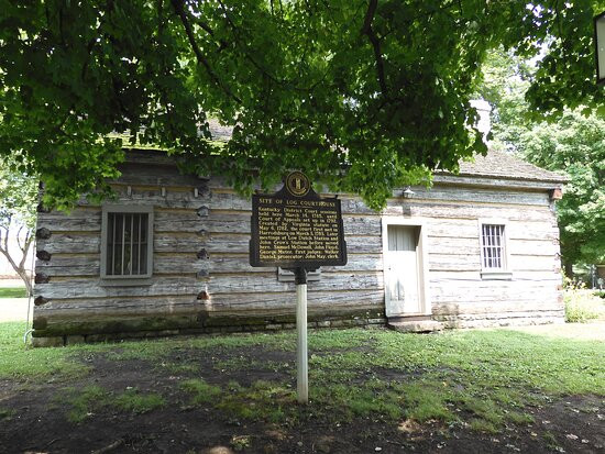 Constitution Square Historic Site-Danville必去景点