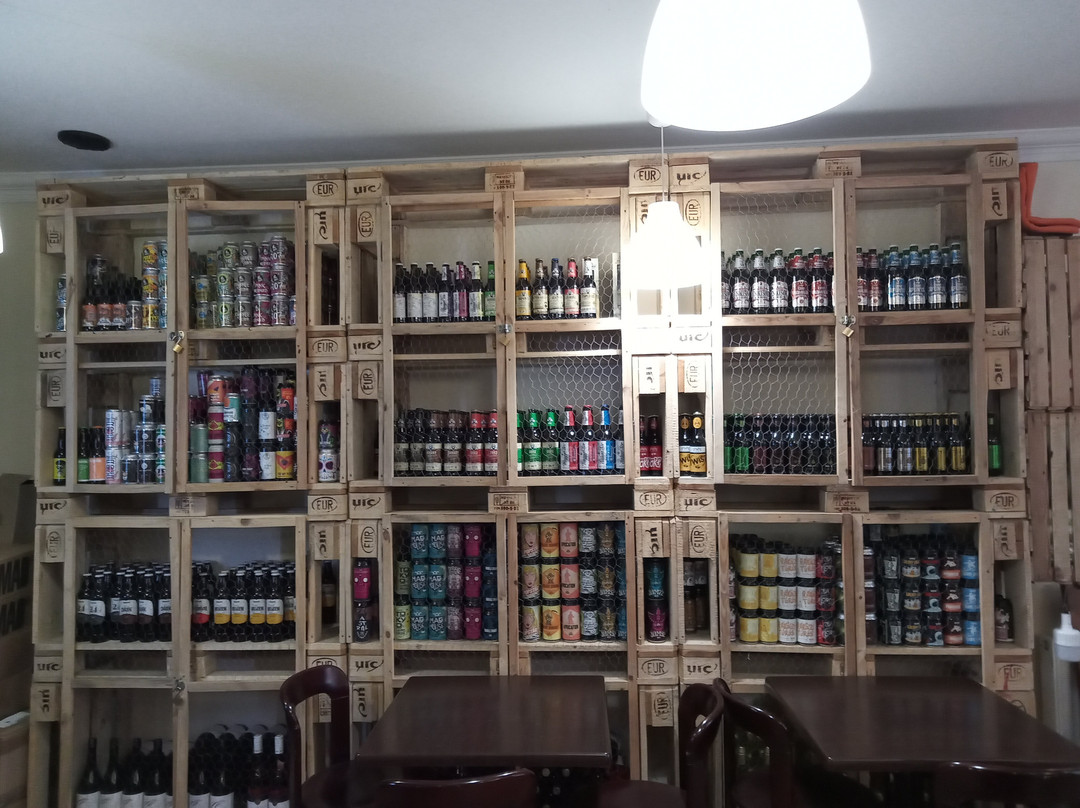 Szoda Bar (beer Bar)