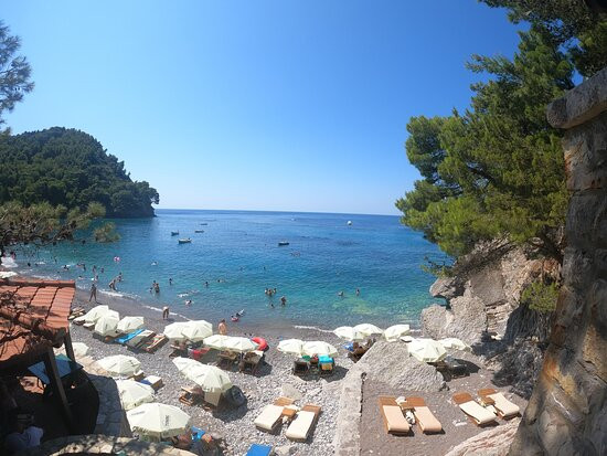 Lucice Beach-Petrovac必去景点