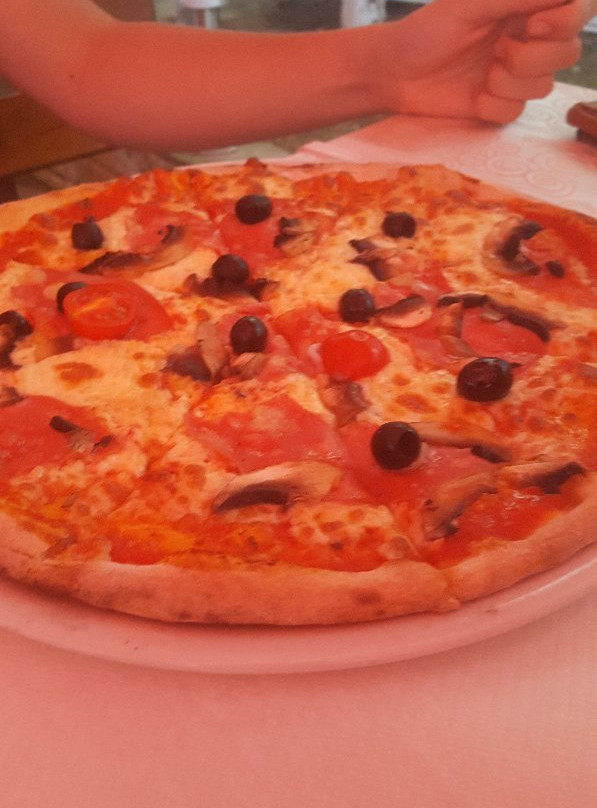 Hotel Whispers主图