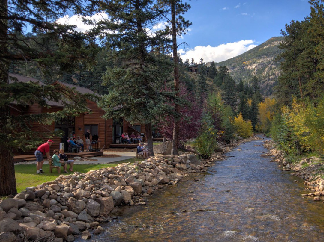 River Stone Resorts and Bear Paw Suites