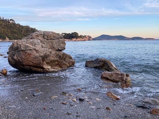 Plage de l'Anse de Magaud景点图片