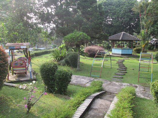 Puncak Raya Hotel主图