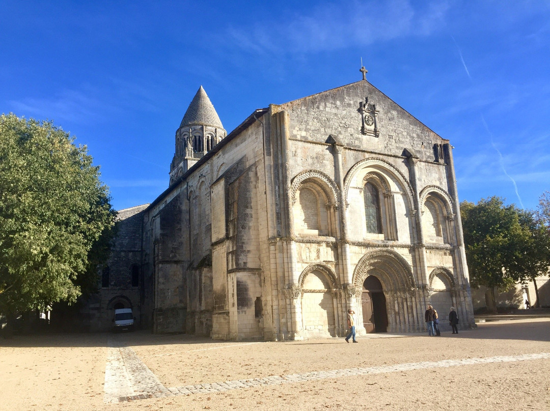 Abbaye aux Dames景点图片