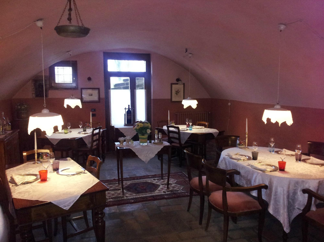 Pozzolengo餐馆和美食-Antica Locanda del Contrabbandiere