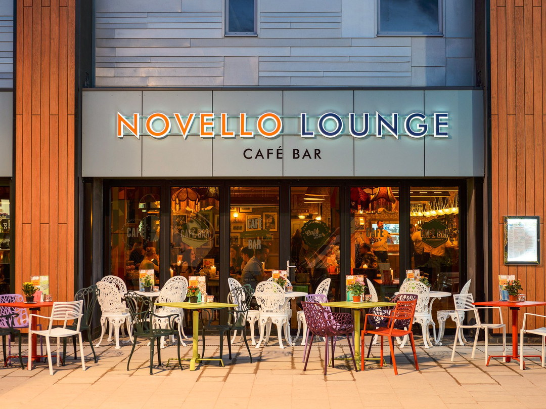 Novello Lounge