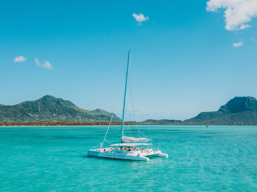 Croisières Australes-大湾必去景点