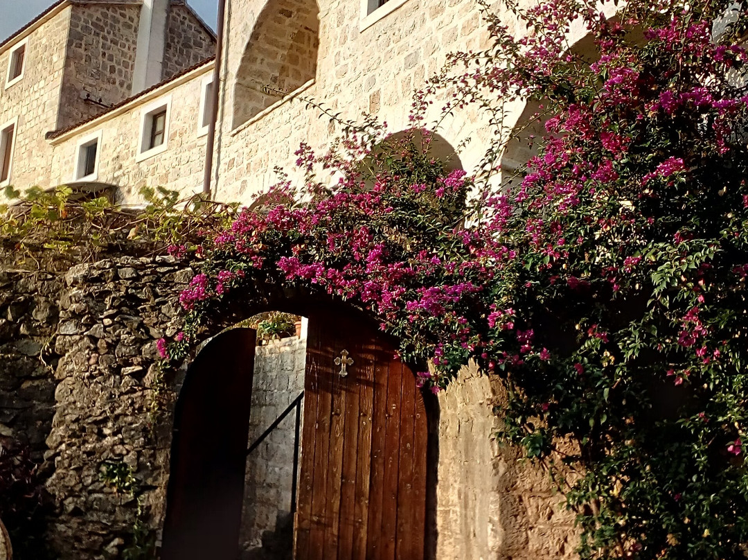 Podmaine Monastery-布德瓦必去景点