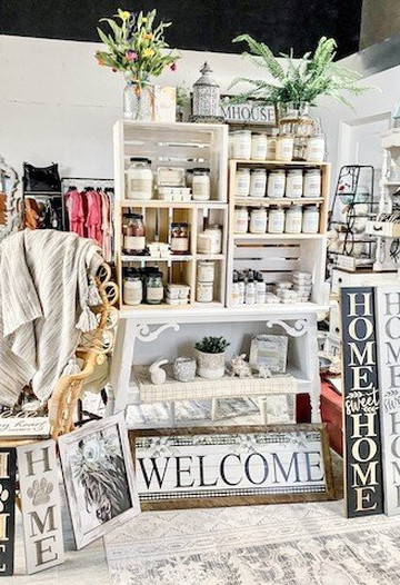 Main Street Boutique & Custom Print Shop-Gifford必去景点