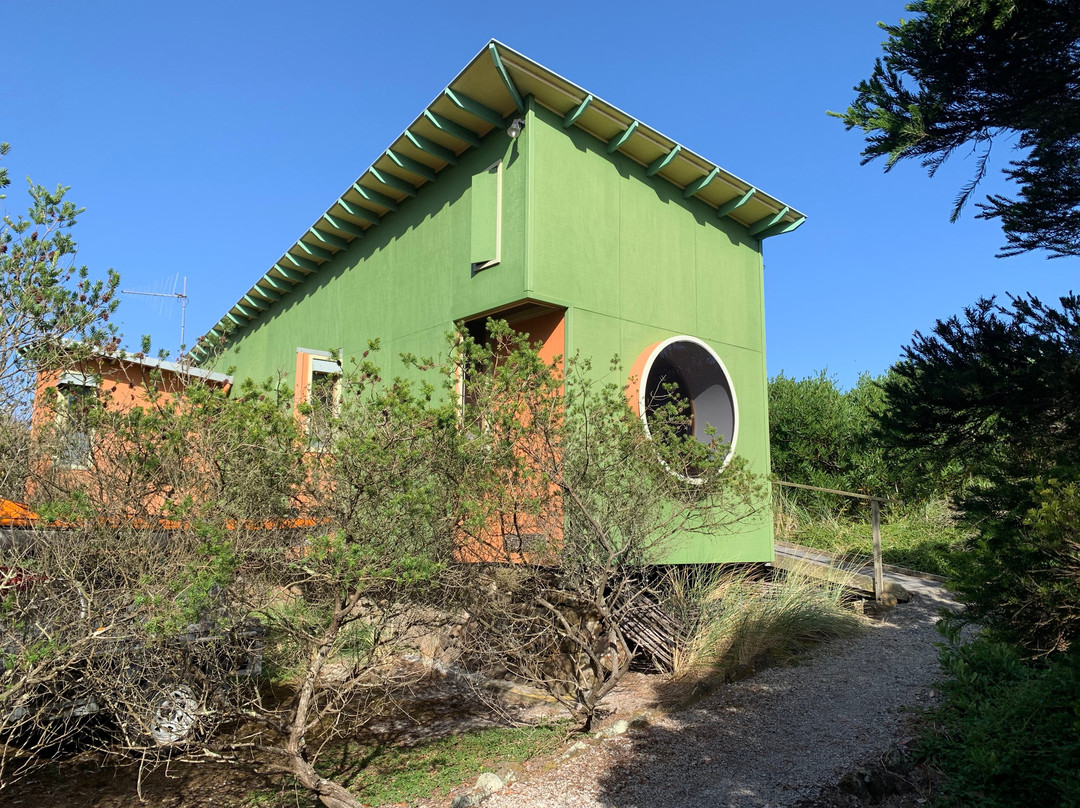 西湾海滨度假酒店主图