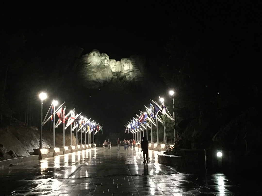 Avenue Of Flags-基斯通必去景点