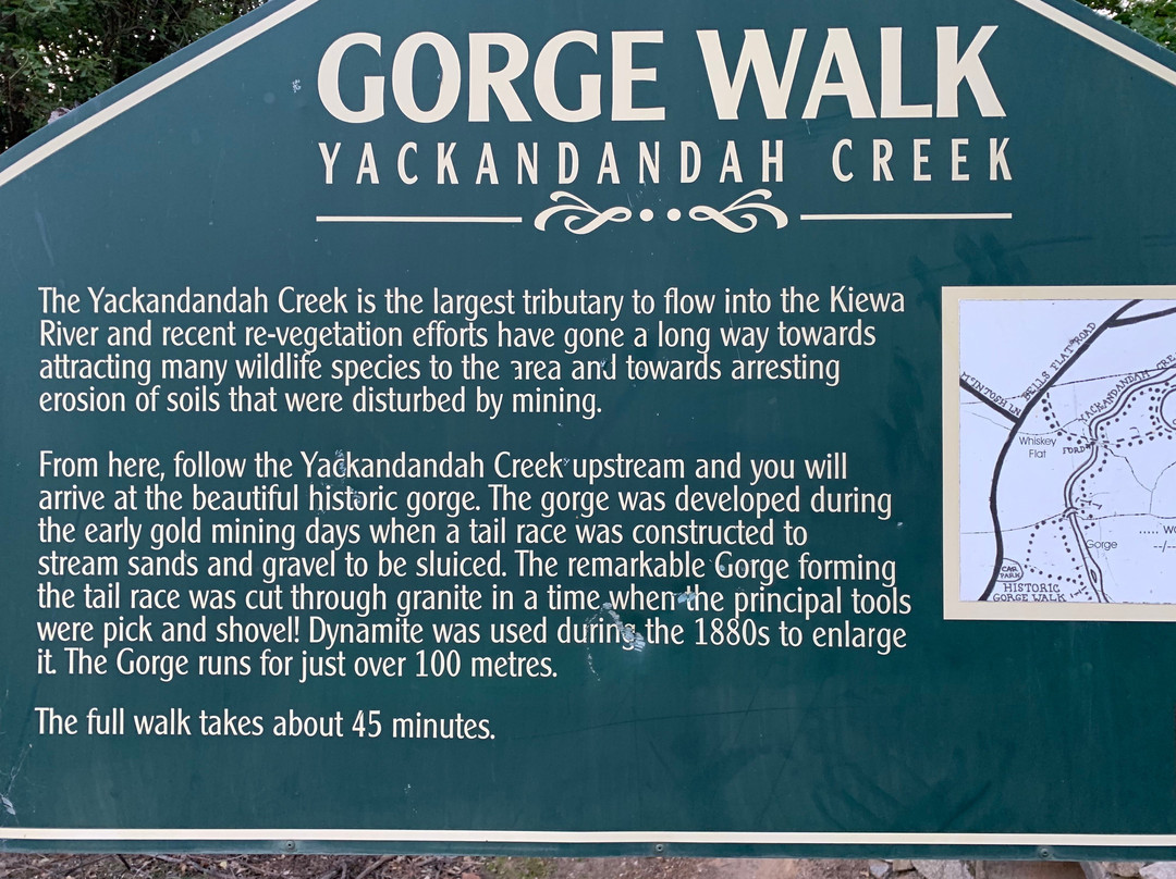 Motel Views Yackandandah主图