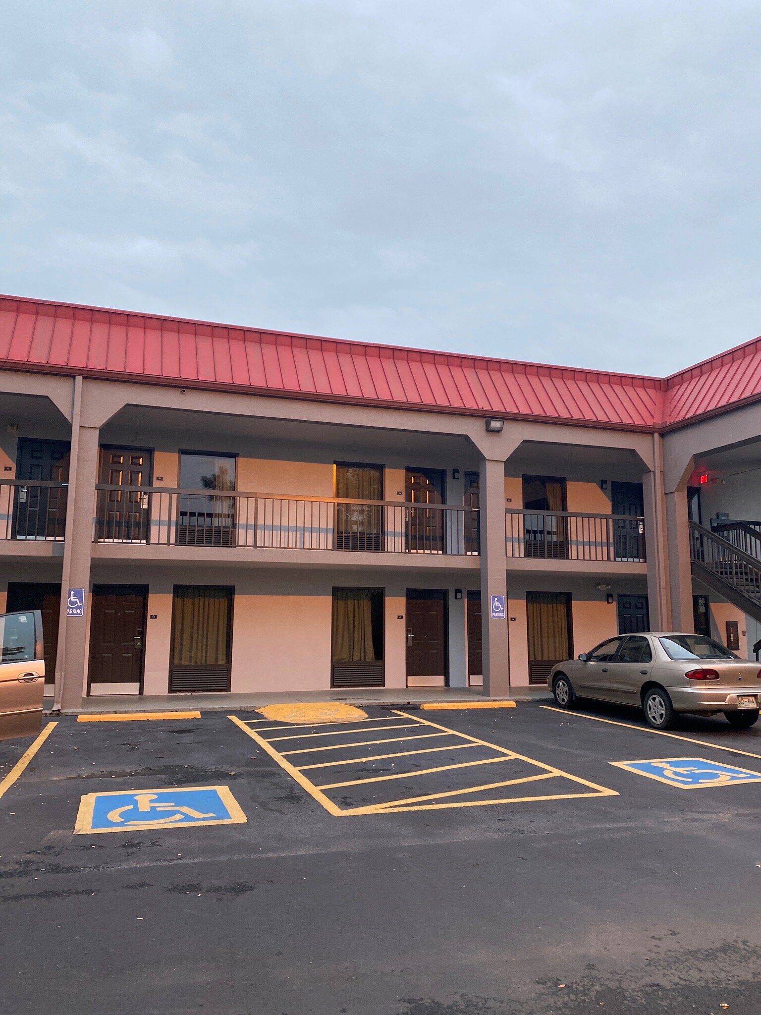 SureStay By Best Western Lenoir City-官方
