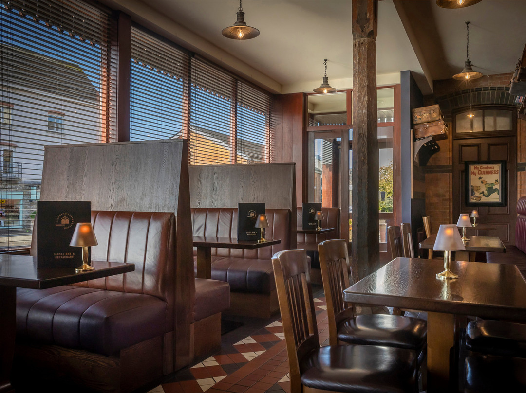 Signal Bar And Restaurant