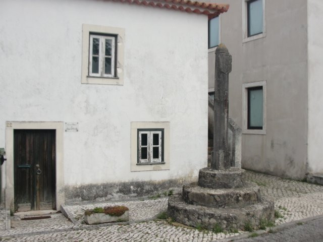 Pelourinho de Monte Real景点图片