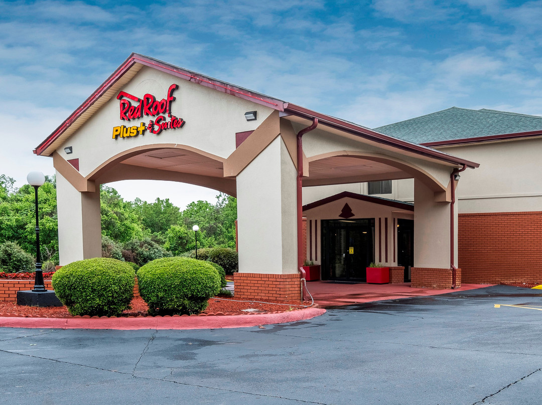 Red Roof Plus & Suites Opelika主图