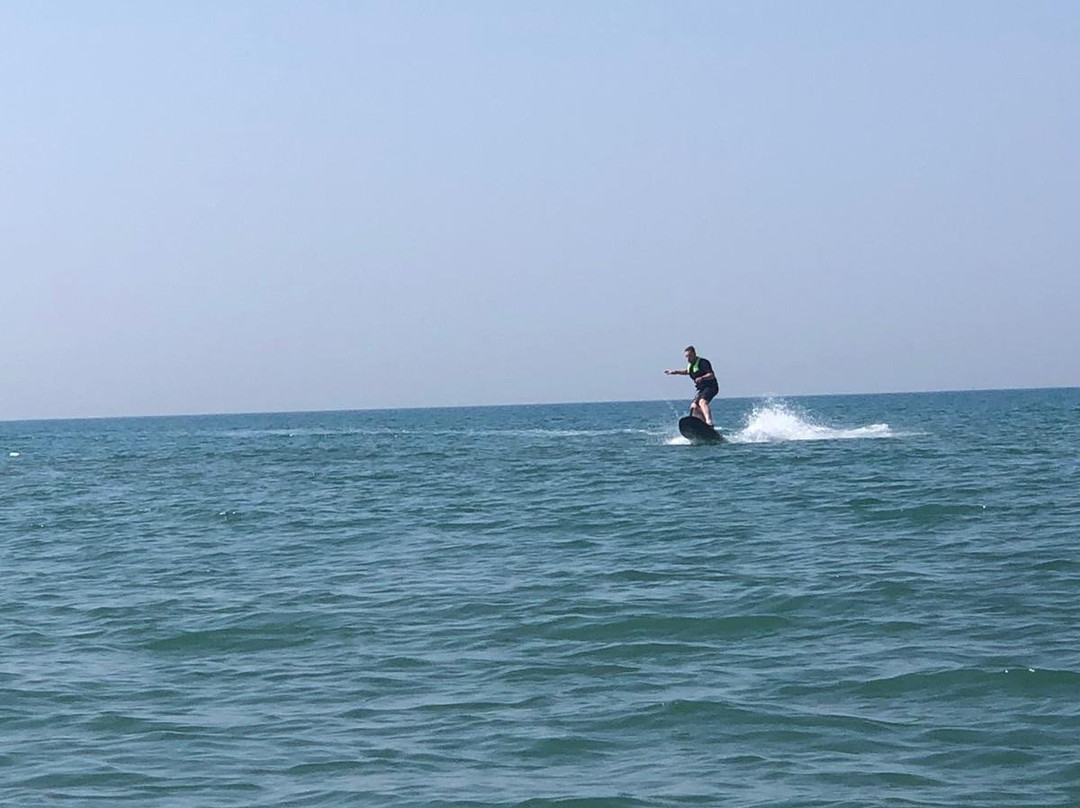 Top Jet Surfing景点图片