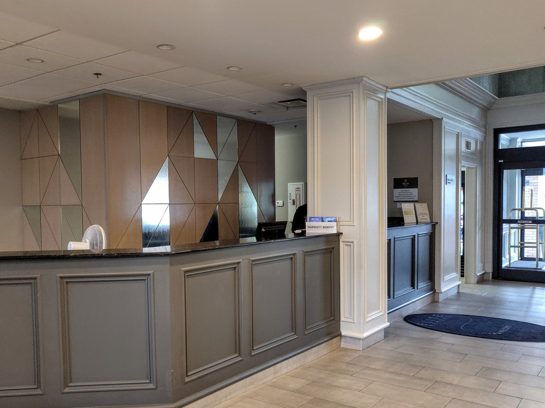 Delta Hotels Huntington Downtown主图