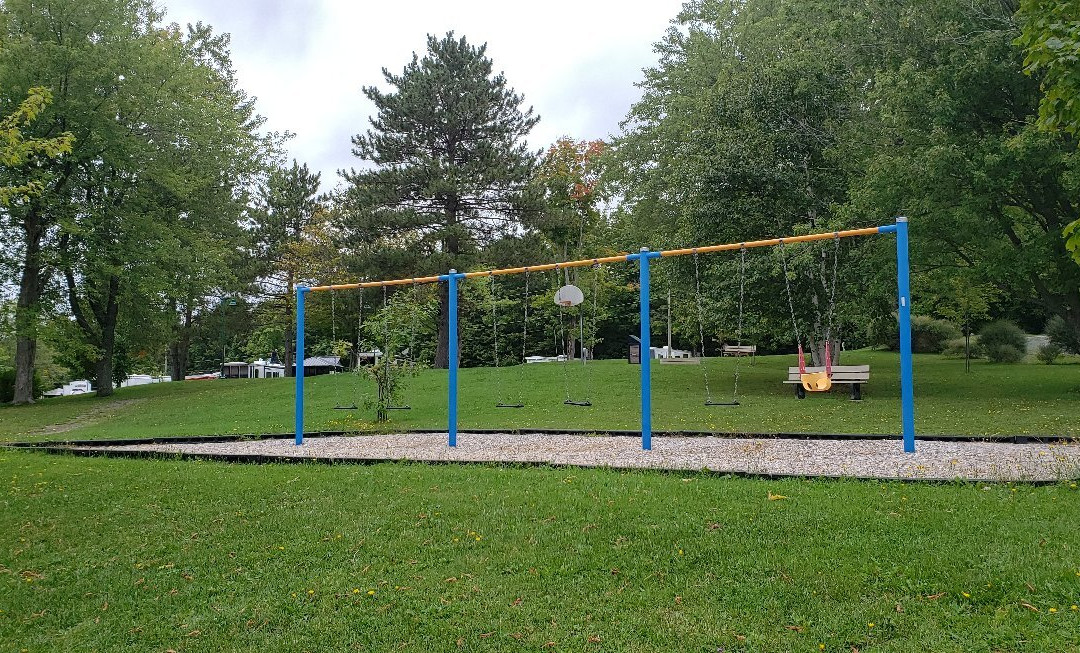 Parc du Grand Lac Saint-François-Lambton必去景点