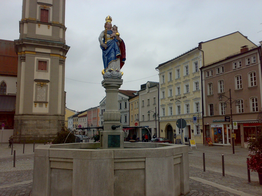 Heilig Grabkirche St. Peter und Paul-Deggendorf必去景点