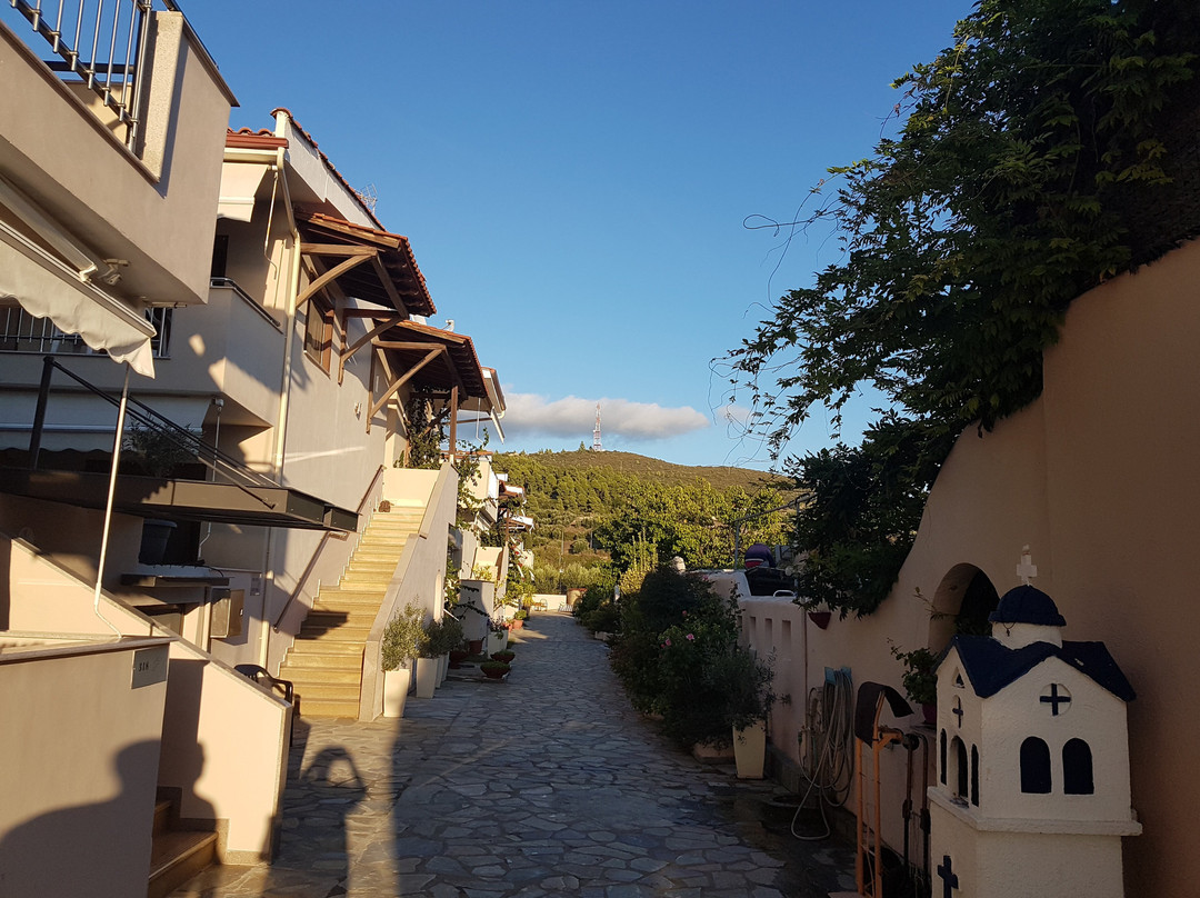 Meliton Inn Hotel & Suites主图