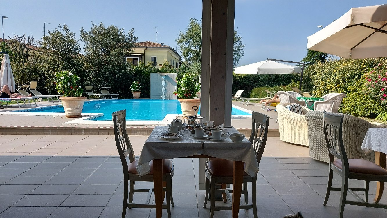 Relais Villa Roncuzzi-官方