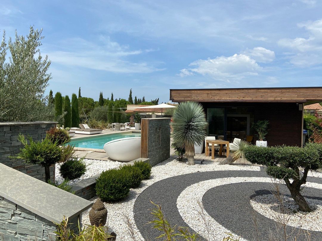 Le Mas des Cigales主图