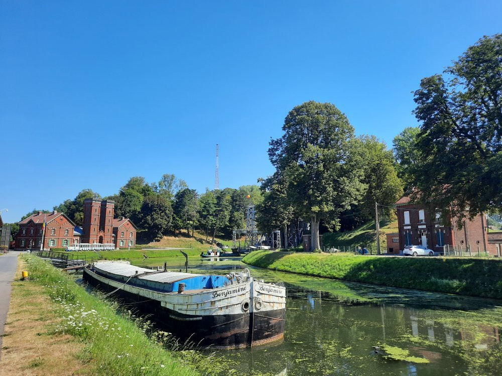 Canal du Centre Historique景点图片