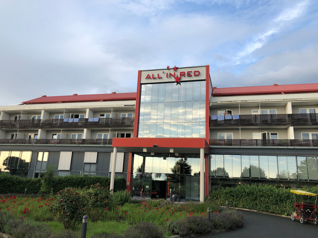 全红蓝酒店主图