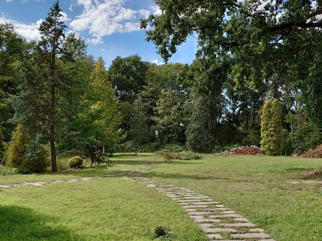 Parc Arboretum du Manoir aux Loups景点图片