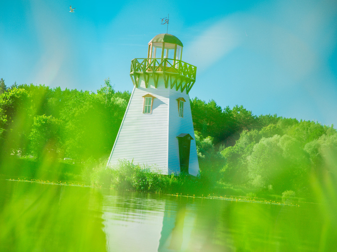 Yuzhny Borovninskiy Lighthouse景点图片