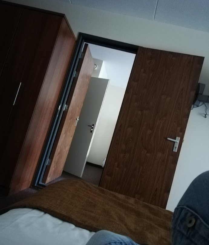 德博赫酒店主图