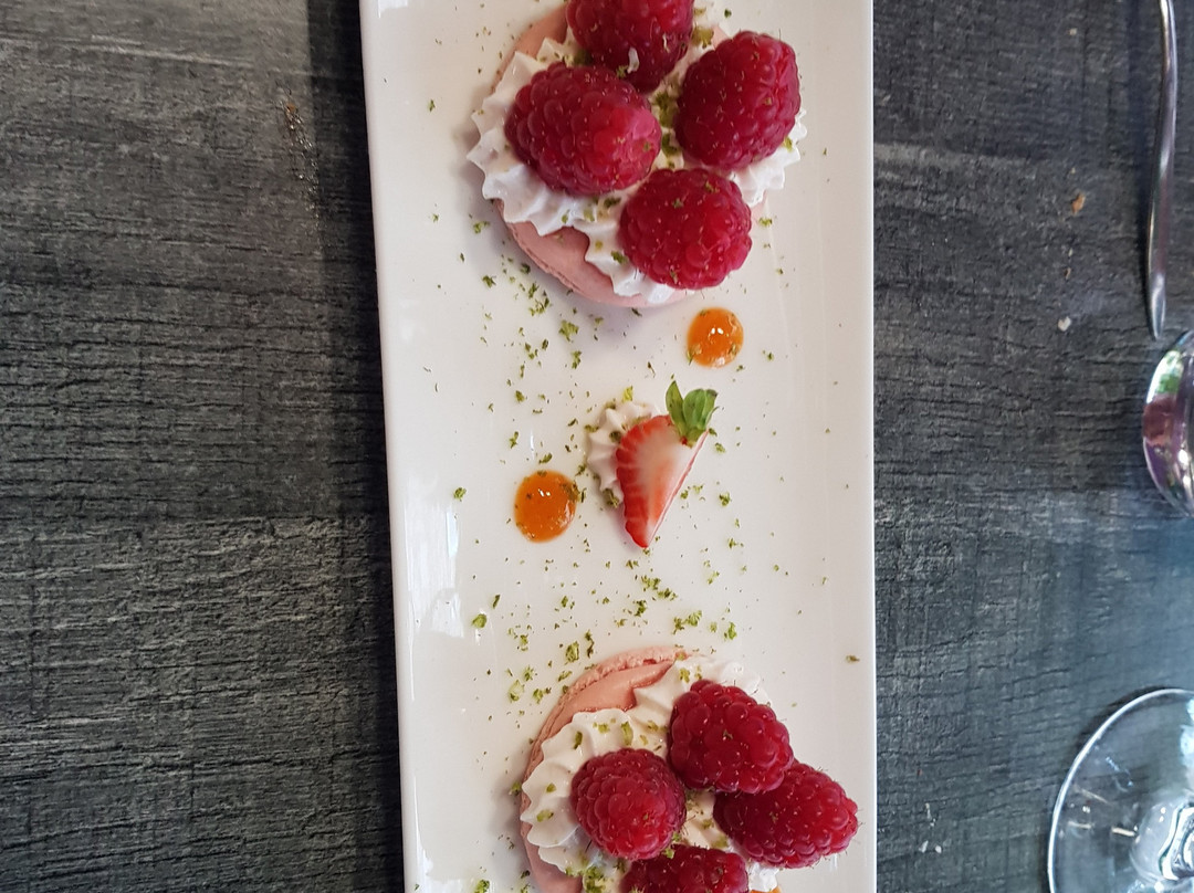 Logis Hôtel le Fontarabie主图