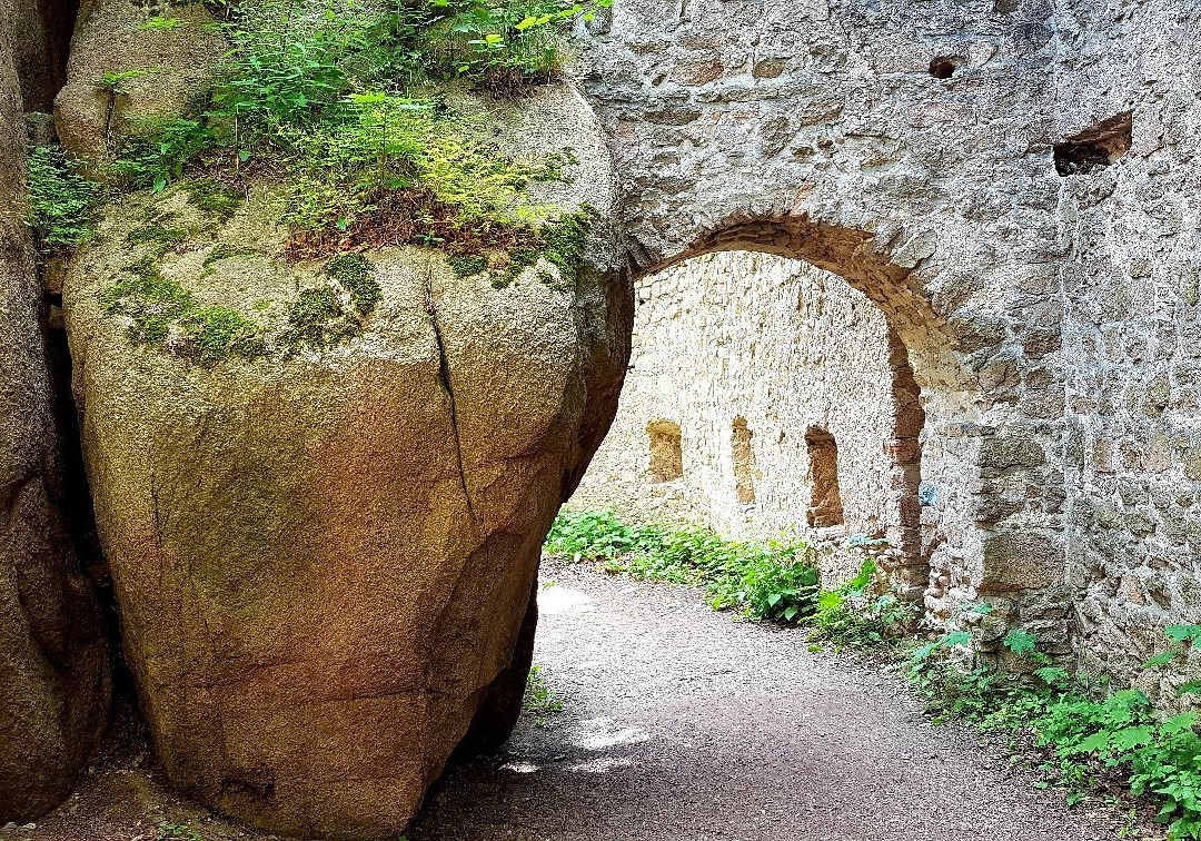 Bolczow Castle景点图片