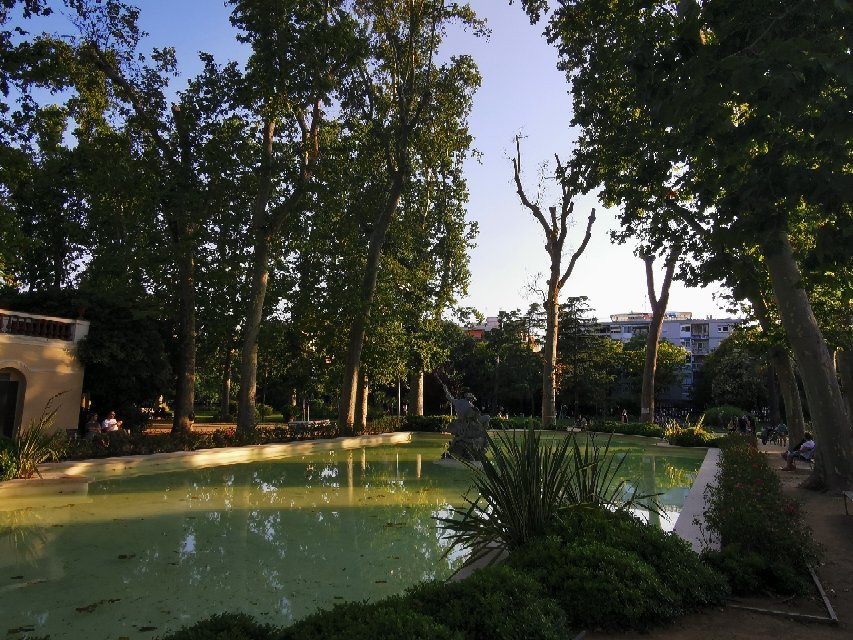 Jardins del Palau Falguera景点图片