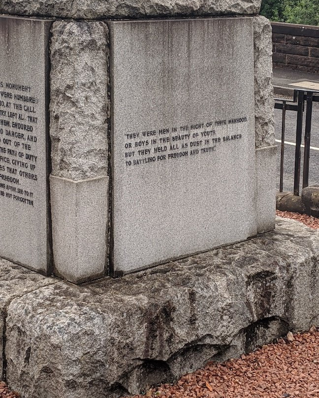 Bridge of Weir Memorial景点图片