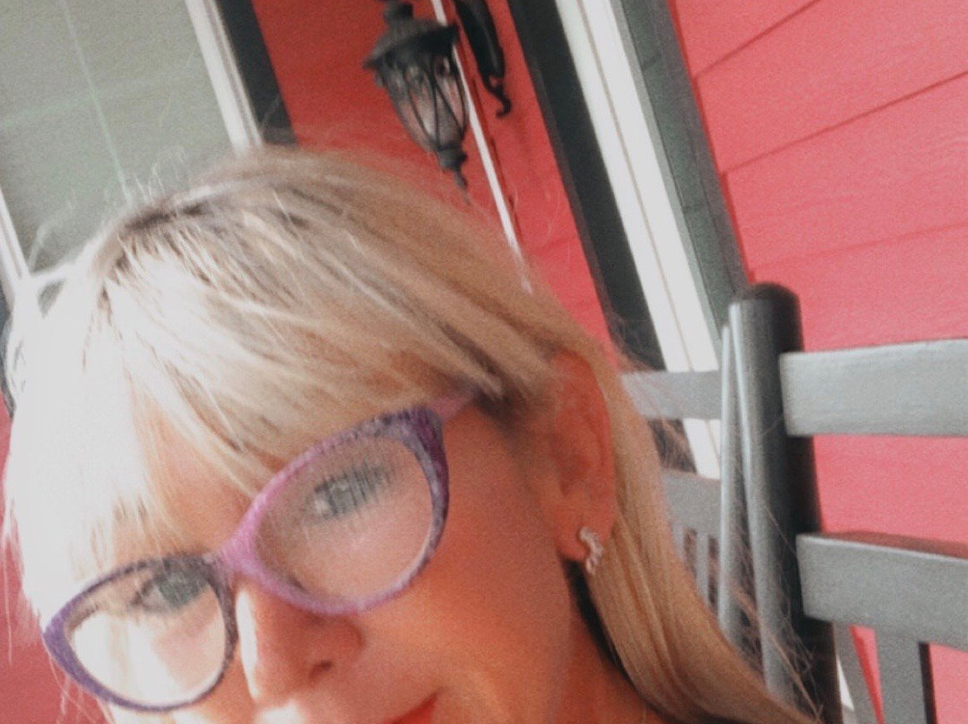 Red Velvet Inn主图