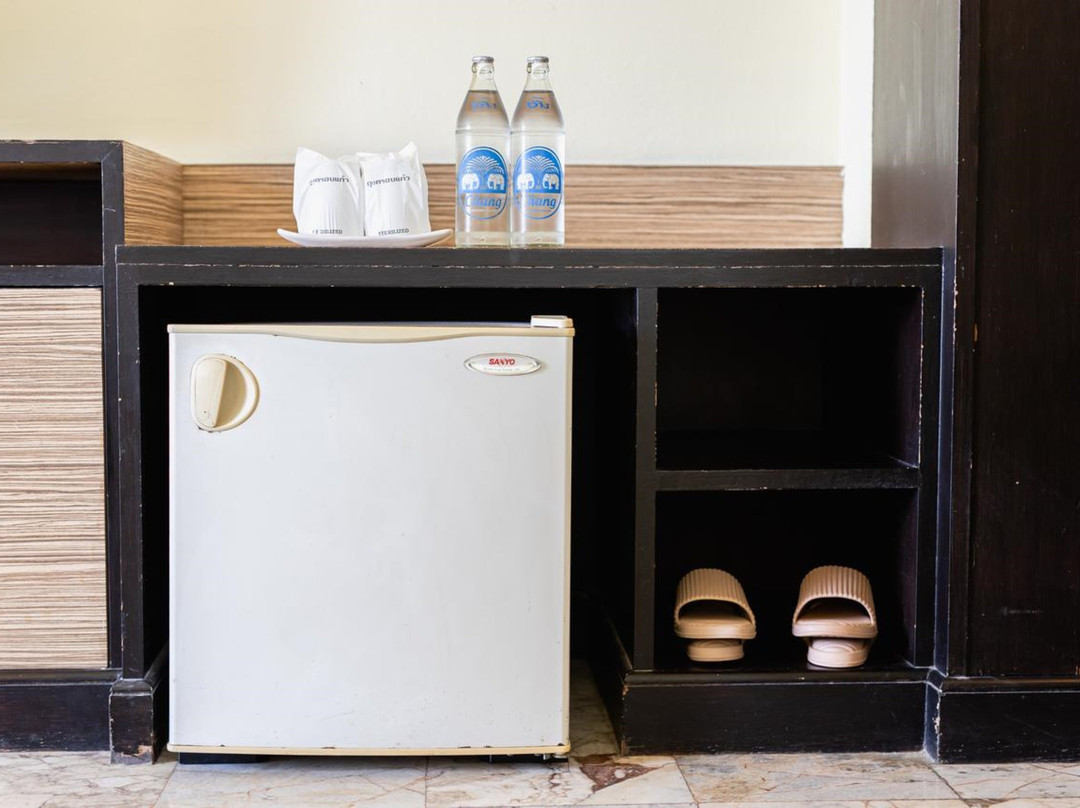 暖武里府宮大酒店主图