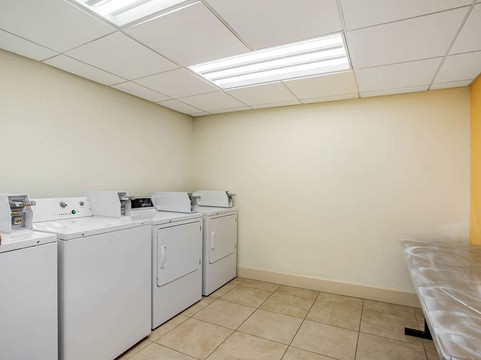 La Quinta Inn & Suites by Wyndham Danbury主图