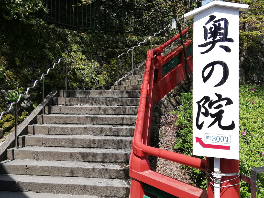 Yutoku Inari Shrine Okunoin景点图片