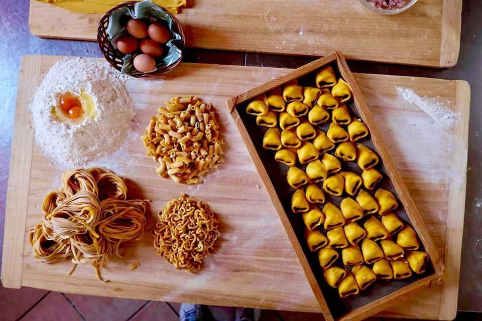 Lovoleto餐馆和美食-Agriturismo L'Airone