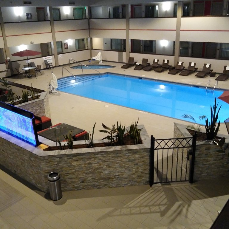 Holiday Inn Brookfield Milwaukee Hotel by IHG主图